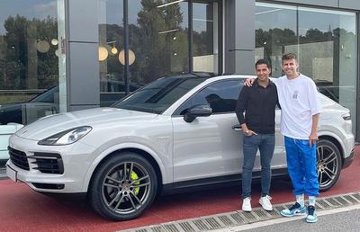 Garajul lui Gerard Pique: 6 bolizi de lux care depășesc 1 milion de euro!