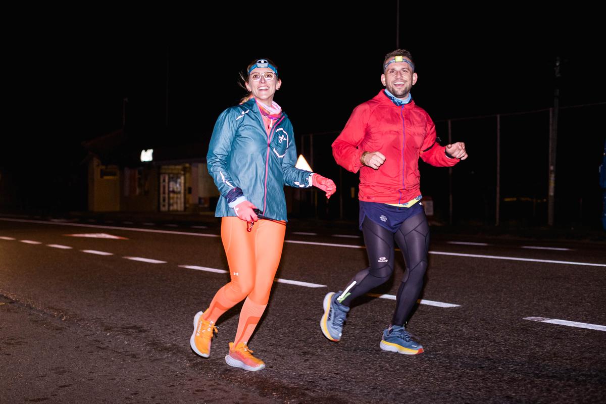 Semnal de alarmă tras prin intermediul sportului » A alergat 150 de kilometri pe E85-Drumul Morții, pentru a se monta separatoare rutiere