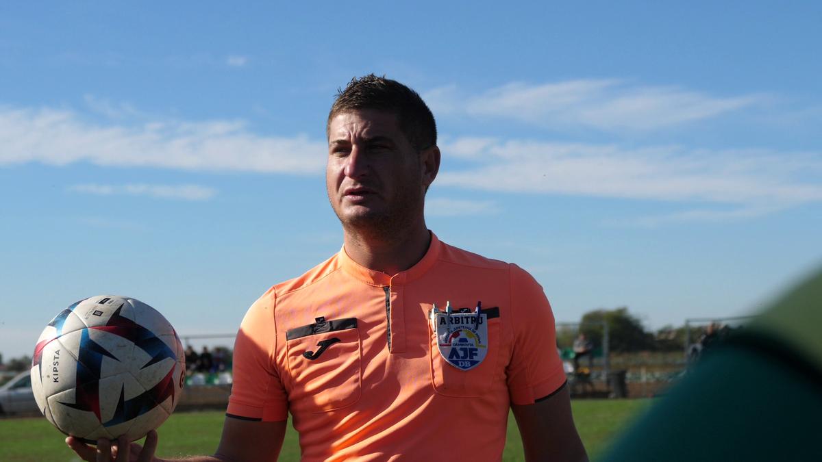 Fotbal la Lungulețu printre tone de varză! »„Am chemat «Uberul» ca să nu vin prin noroaie. Trage-i frâna de mână la cal”