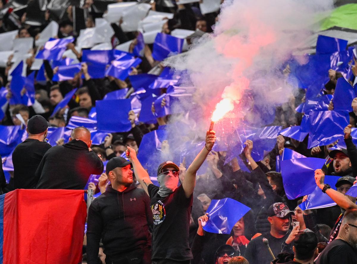 Mesaje rasiste violente pe Arena Națională » Pe FCSB o așteaptă sancțiuni