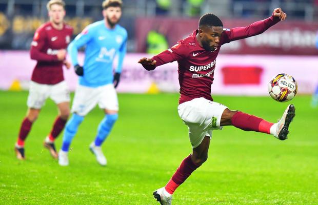 Funsho revine în Superliga » A ajuns deja în România