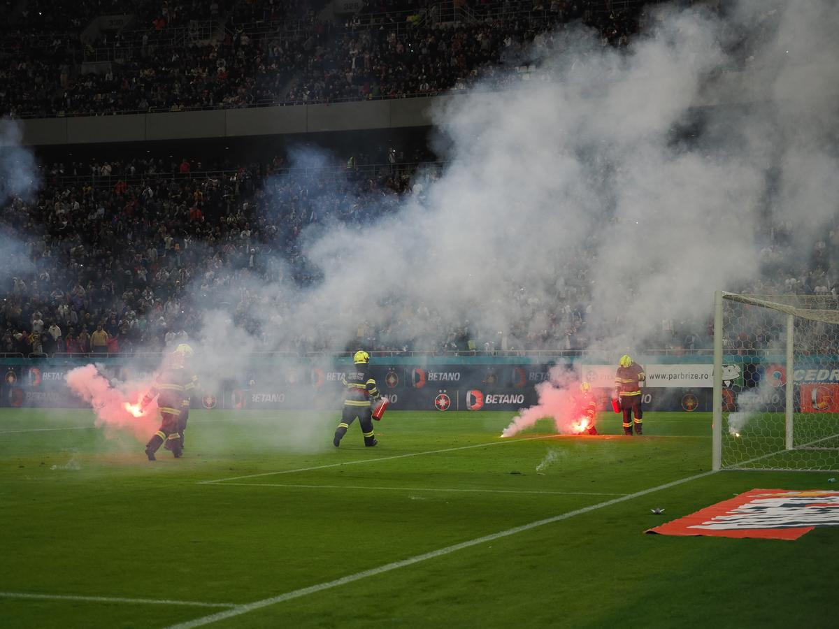 Cele mai spectaculoase imagini din FCSB - Rapid