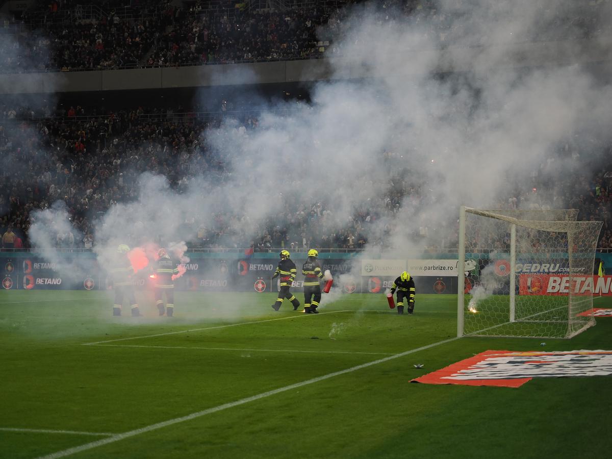 Cele mai spectaculoase imagini din FCSB - Rapid