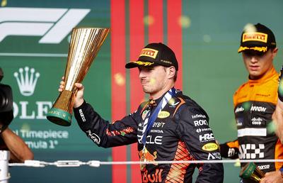 Verstappen câștigă Marele Premiu al Braziliei și scrie istorie! Foto finiș între Alonso și Perez pentru ultimul loc de podium