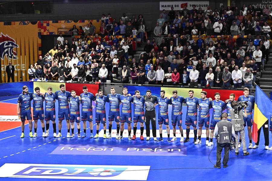 Componenții naționalei României, înainte de startul meciului Foto Imago Franța, fără milă în amicalul contra României! » Campionii olimpici de la Tokyo s-au impus la 19 goluri
