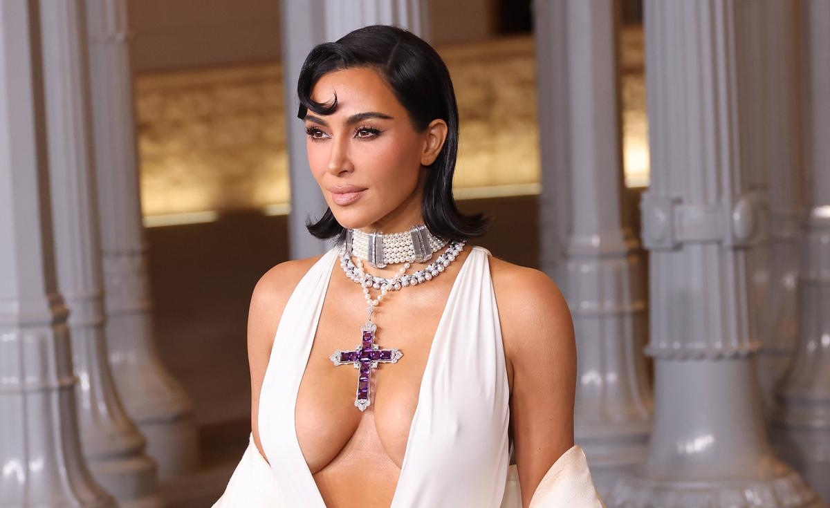 De pe stadion, în cea mai controversată ținută » Internetul a luat-o la rost pe Kim Kardashian: „Ceva vulgar!”