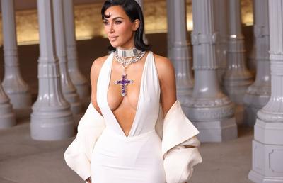 De pe stadion, în cea mai controversată ținută » Internetul a luat-o la rost pe Kim Kardashian: „Ceva vulgar!”