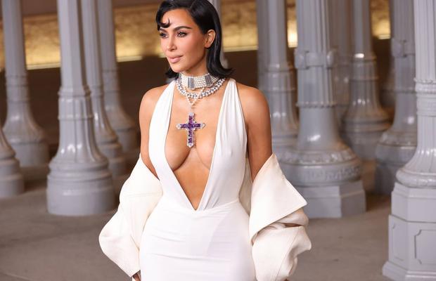 De pe stadion, în cea mai controversată ținută » Internetul a luat-o la rost pe Kim Kardashian: „Ceva vulgar!”