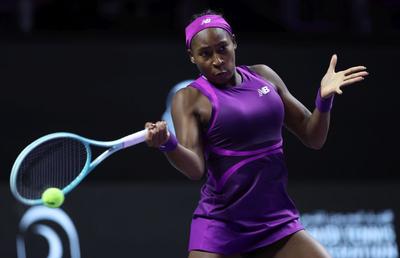 WTA Finals: Coco Gauff a învins-o pe Iga Swiatek în urma unui set 2 spectaculos » Jessica Pegula, eliminată după eșecul cu Barbora Krejcikova