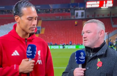 Van Dijk și Rooney s-au contrat pe gazon: „Exagerezi!”
