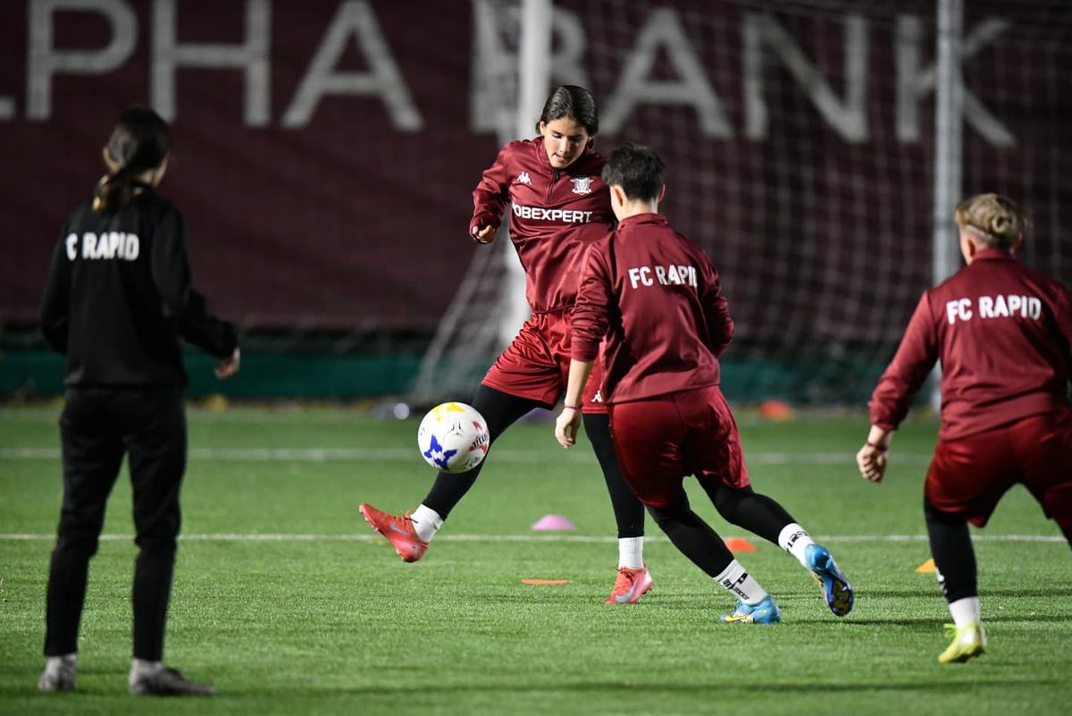 Taifunul Sonia » Are doar 12 ani, dar joacă la U19! Jucătoarea-fenomen pe care o are Rapid în curte: „Stâng, drept, are TOTUL!”