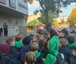 Jucătorii celor de la Basel vin la antrenament pe bicicletă + asaltați de copii pe trecerea de pietoni