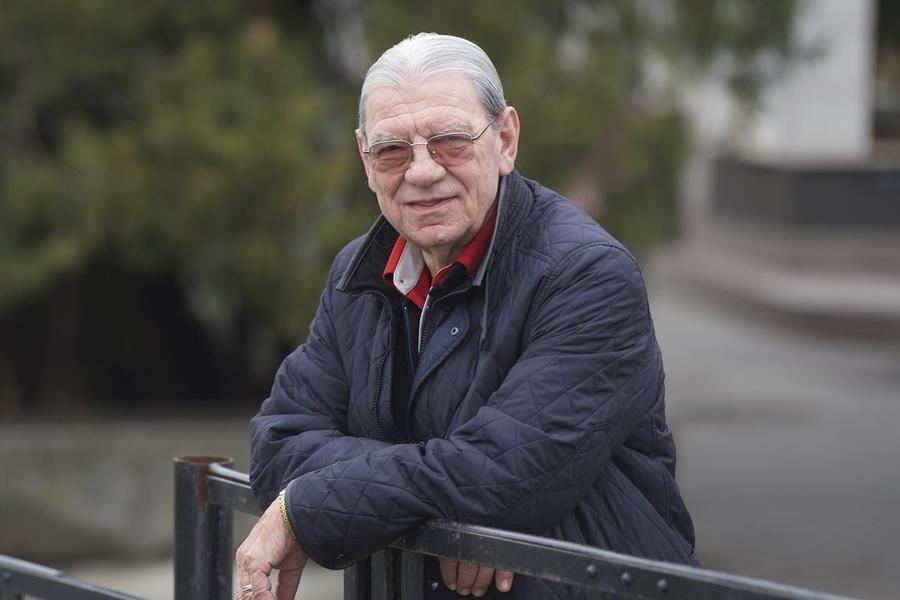 Emeric Ienei, legendarul antrenor cu care Steaua a câștigat Cupa Campionilor Europeni în 1986 „Mezinul” de la Sevilla, Miodrag Belodedici, ajuns general cu două stele, face o radiografie dură a României: „Acum nu mai există, satele sunt goale!”