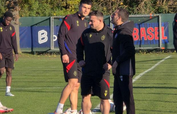 „Ar fi bine să nu subestimăm această echipă” » Antrenorul lui Basel explică ce tactică va aborda cu FCSB + Inside-uri de la elvețieni: vedeta Shaqiri, ca la 20 de ani!