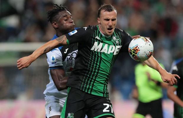 Vlad Chiricheș, coșmar fără sfârșit! Antrenorul lui Sassuolo a dat o veste proastă după accidentarea românului