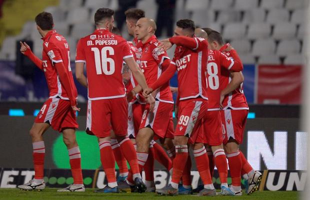 DINAMO - CHINDIA 4-1 // NOTE GSP: 5 dinamoviști au ieșit în evidență în victoria care îi readuce pe „câini” în lupta pentru play-off