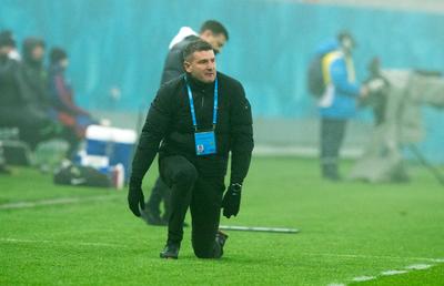 Laszlo Balint, furibund: „Vreți să fiu calm? Nu am cum! Doar în Liga 3, unde stăteau spectatorii cu coasa la gard, am mai trăit așa ceva!”