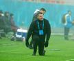 FCSB - UTA 2-1 » Împinsă de la spate de arbitri, FCSB câștigă toate cele 3 puncte