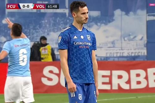 Claudiu Bălan, în momentul înlocuirii // foto: captură DigiSport
