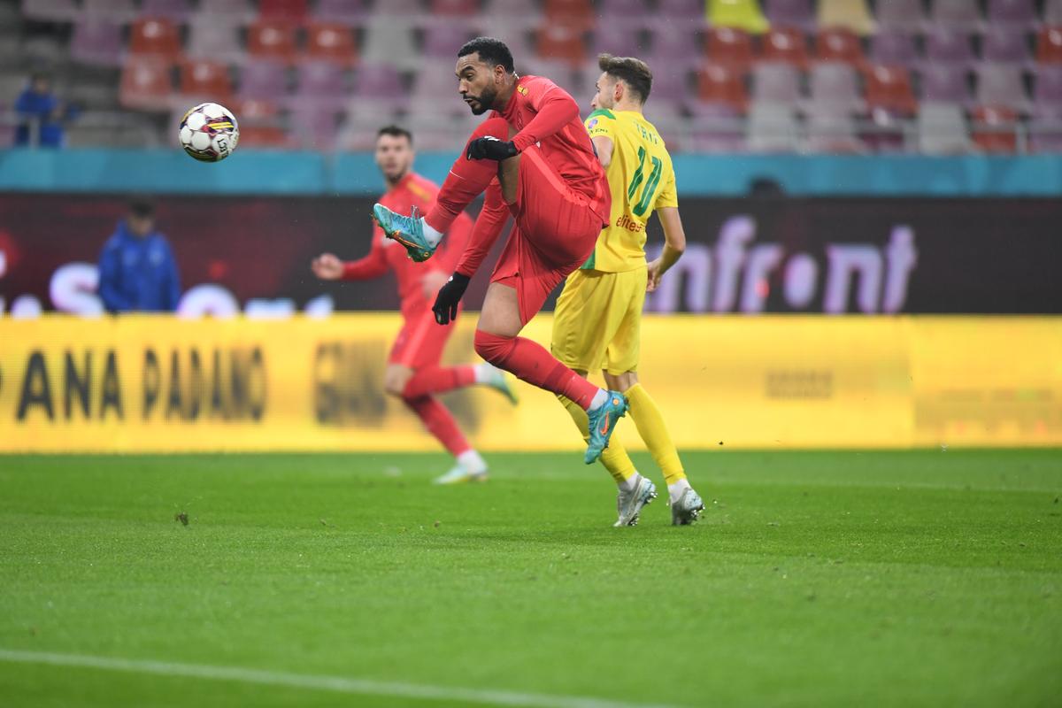 Mihai Pintilii explică ce s-a întâmplat cu Oaidă: „Îmi pare rău pentru el” » Concluziile după FCSB - CS Mioveni
