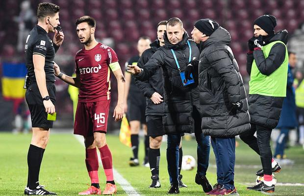 Inedit » Cum s-a ales Dan Petrescu cu un „galben” în victoria împotriva Chindiei: „Fă-i poză!”