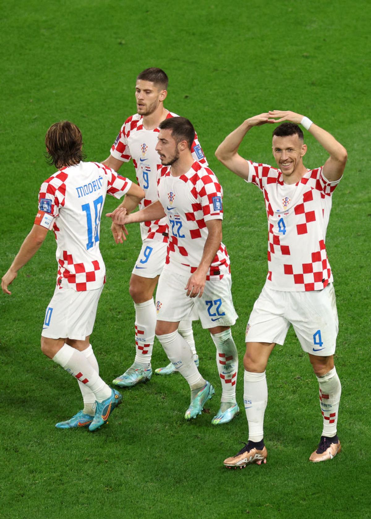 Duckadamović! Croația se califică dramatic în „sferturile” Campionatului Mondial » Portarul a făcut minuni la penalty-uri contra Japoniei