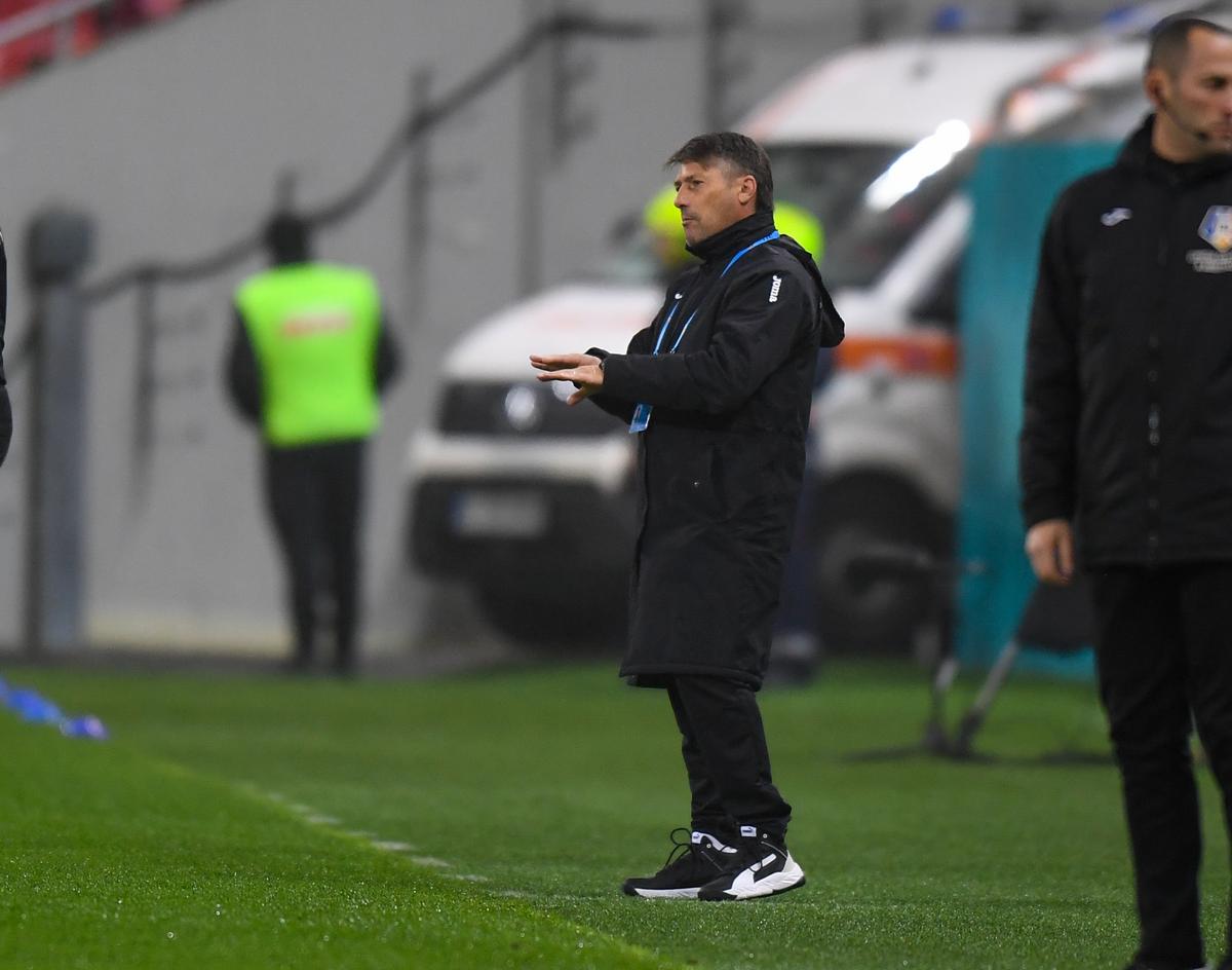Târnovanu a comis-o! Portarul roș-albaștrilor, gafă în FCSB - CS Mioveni