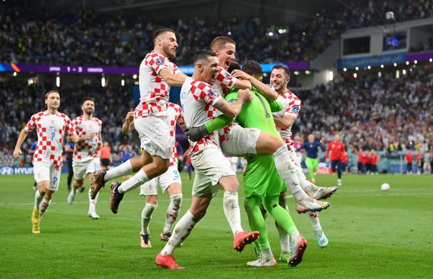 Duckadamović! Croația se califică dramatic în „sferturile” Campionatului Mondial » Portarul a făcut minuni la penalty-uri contra Japoniei