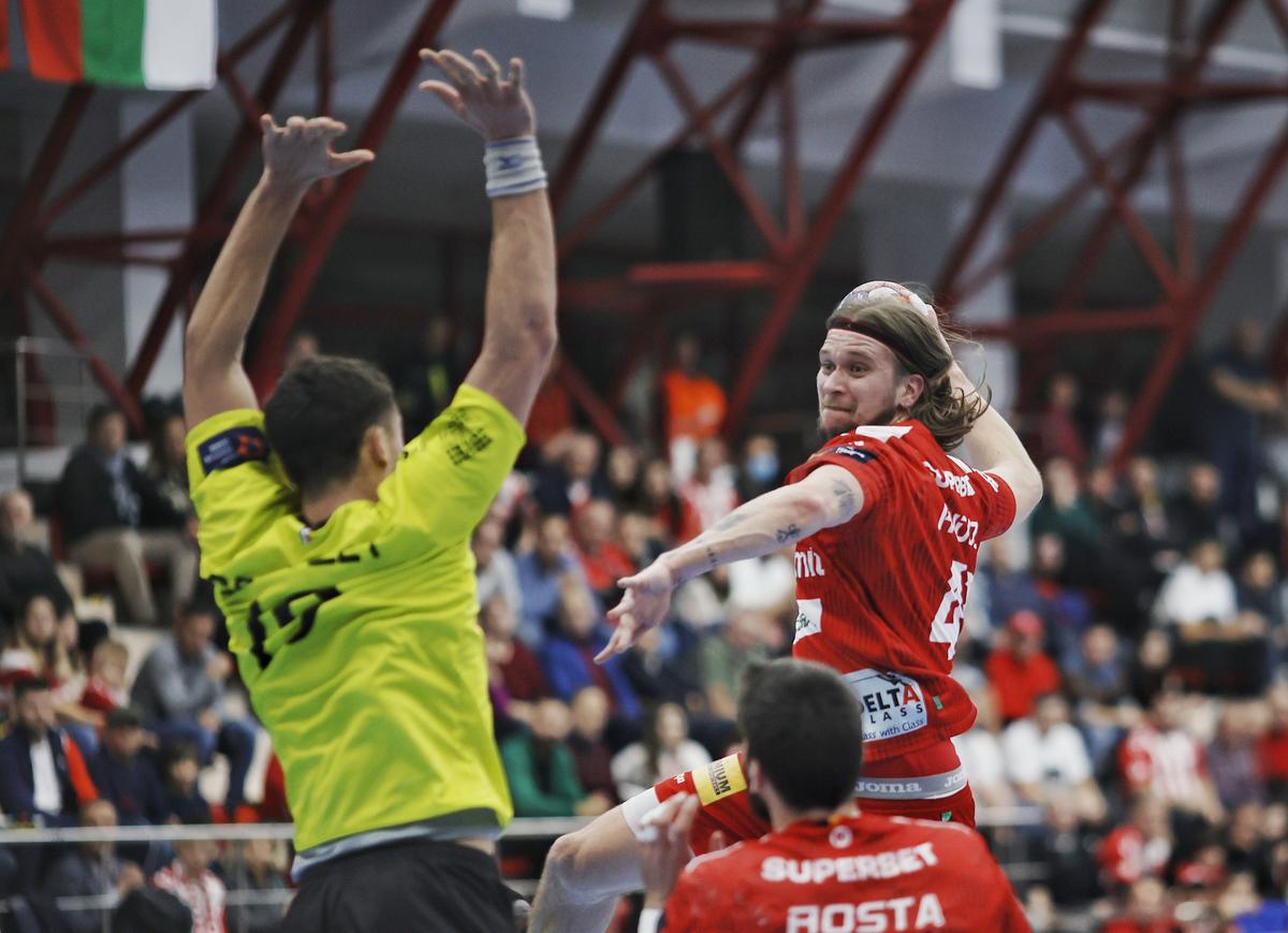 Dinamo, victorie și calificare cu Chambery