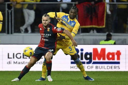 George Pușcaș, în acțiune într-un meci cu Frosinone // Foto: Imago
