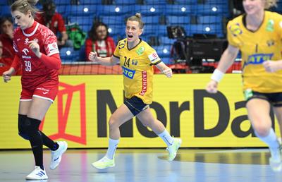 Grupa României a început cu o lecție de handbal: victorie la 8 goluri! Extrema de la Vâlcea a făcut spectacol » Clasamentul actualizat