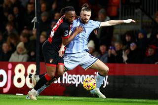 Cu Radu Drăgușin integralist, Tottenham a pierdut surprinzător în deplasare cu Bournemouth » Clasament în Premier League
