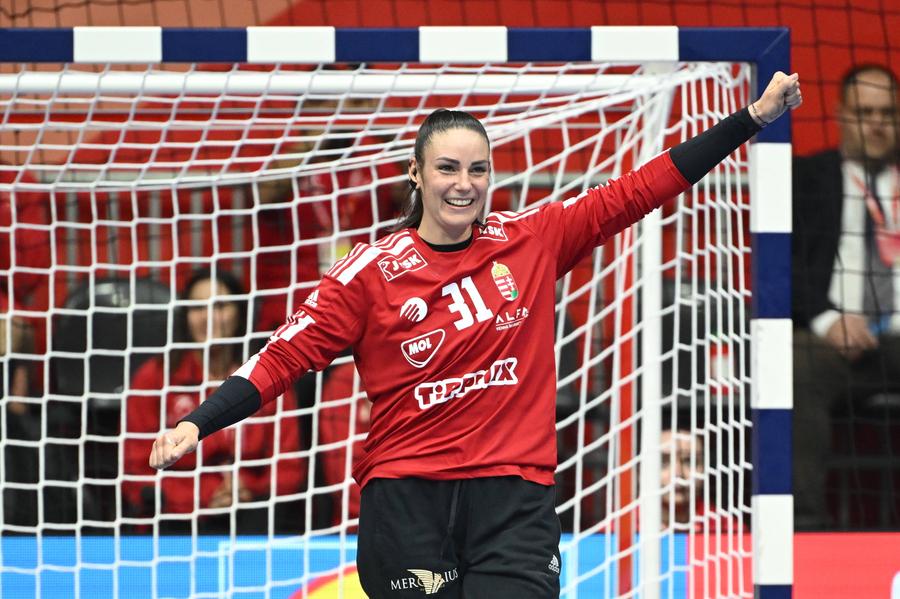 Zsofi Szemerey / FOTO: Imago Ungaria a făcut un pas mare spre semifinalele Campionatului European de handbal feminin