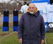 Pasquale, fanul care de 17 ani vinde articole oficiale cu sigla Inter la Appiano Gentile / Foto: GSP.ro
