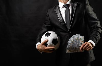Finanțele ca formă de antrenament: Cum te ajută XTB să îți construiești stabilitatea financiară pas cu pas