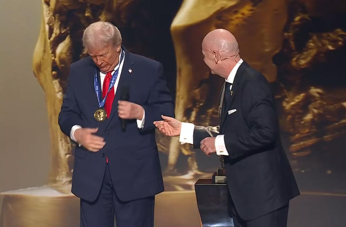 Donald Trump a primit Premiul FIFA pentru Pace