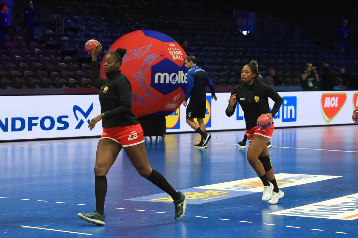 Imagini de la încălzirea meciului România - Senegal