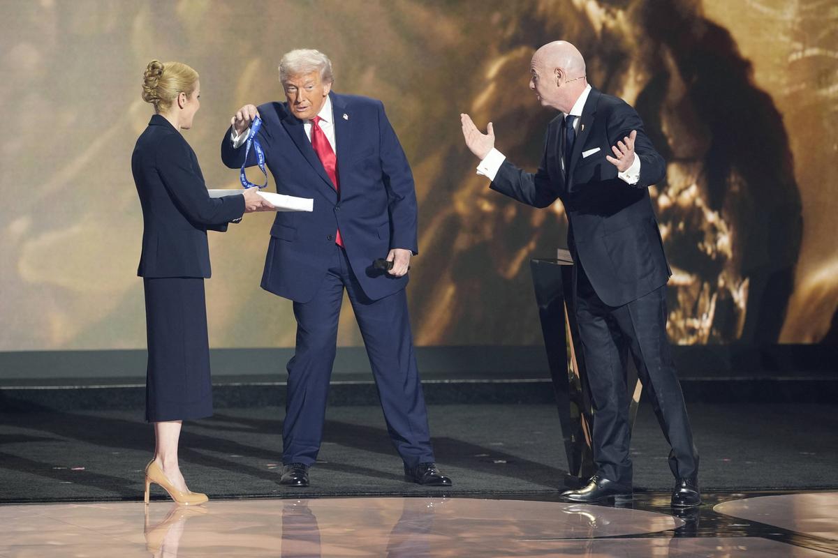 Donald Trump a primit Premiul FIFA pentru Pace
