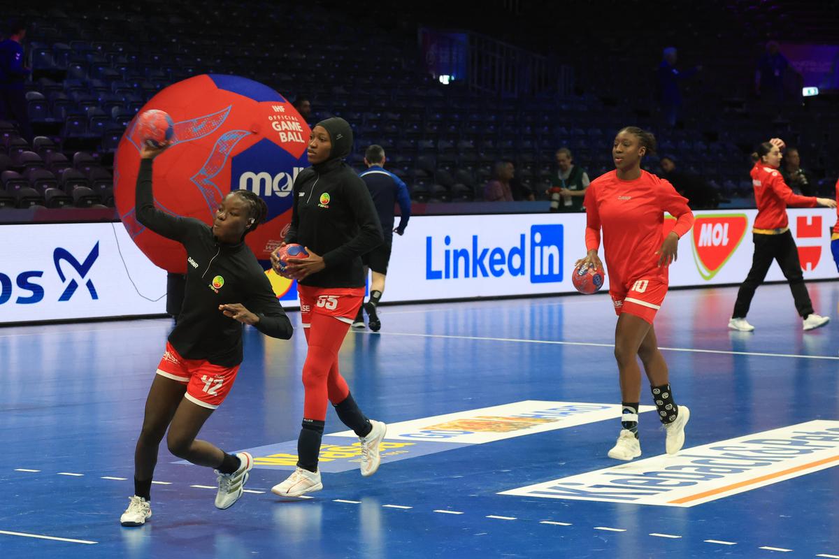 Imagini de la încălzirea meciului România - Senegal