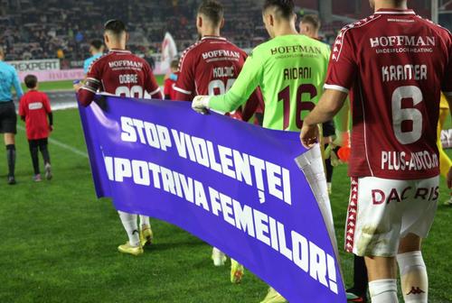 Mesajul cu care cluburile din prima ligă au ieșit pe teren în ultima etapă / FOTO: Andrei Furnigă (GSP)