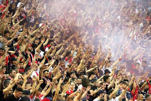 Galeria lui Dinamo în partida tur // foto: GSP