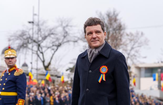 Dan Șucu, Mihai Rotaru, Mihai Stoica și Iuliu Mureșan au semnat o petiție și i-au trimis-o lui Nicușor Dan: „Nu are ce căuta în vestiar!”