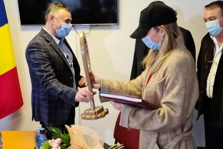 Simona Halep, în vizită la Valea Doftanei. Sursă foto:facebook.com/lucianvileford.costea