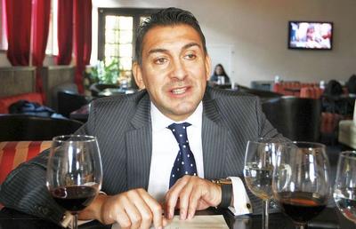 Ilie Dumitrescu la 52 de ani » 5 povești altfel cu Mister: de la punga de cireșe a Danei Budeanu la „creola superbă” din Anglia