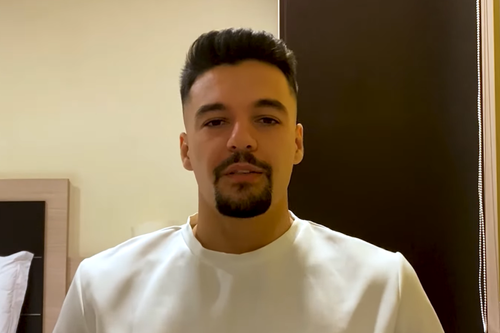 Adrian Petre (22 de ani), fostul atacant de la FCSB, în prezent la Cosenza Calcio (liga a doua din Italia), are acum canal de YouTube.