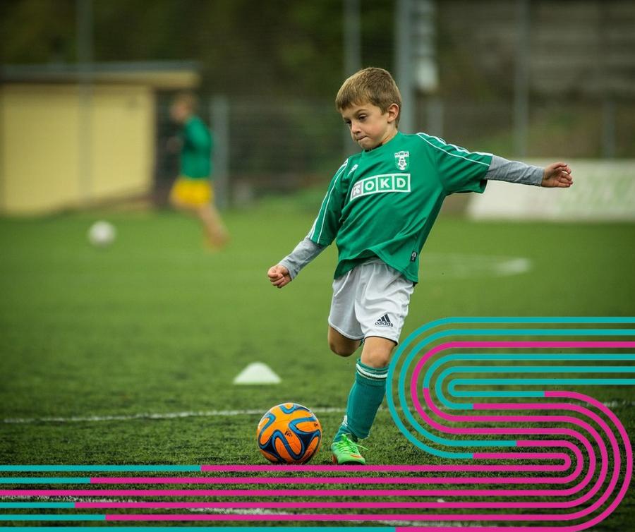 O campanie realizată de Ministerul Sportului, condus de Eduard Novak, membru UDMR, are culorile drapelului Ungariei + firma are conexiuni cu partidul