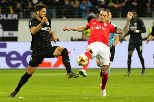 Dinamo negociază cu mijlocașul Ljubomir Fejsa (35 de ani). foto: Imago Images