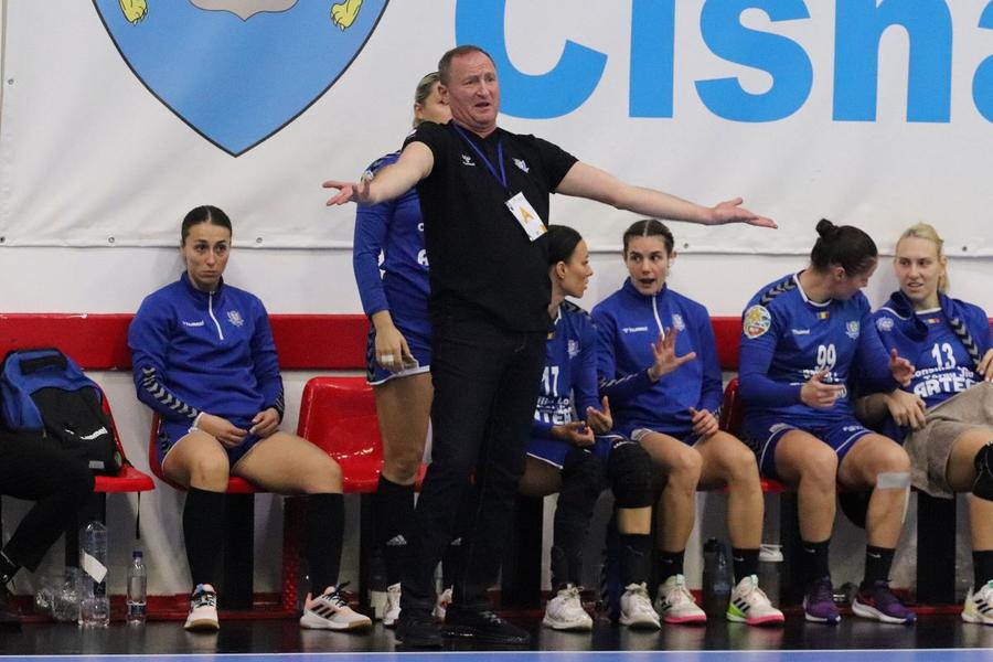Antrenorul lui CSM Târgu Jiu, Liviu Andrieș Foto sportpictures CSM Târgu Jiu și visul european » Debut în grupele European League contra liderului din Ungaria