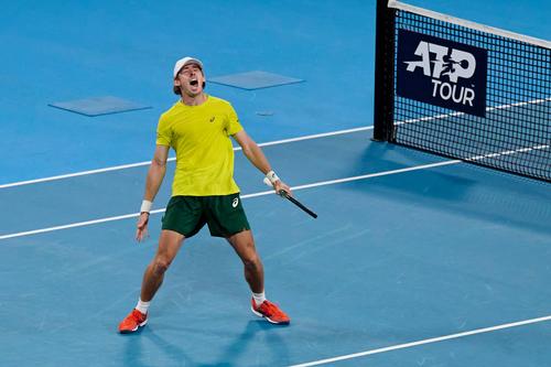 Alex De Minaur (24 de ani) are un start perfect de an 2024. Jucătorul din Australia va urca în premieră în top 10 mondial.