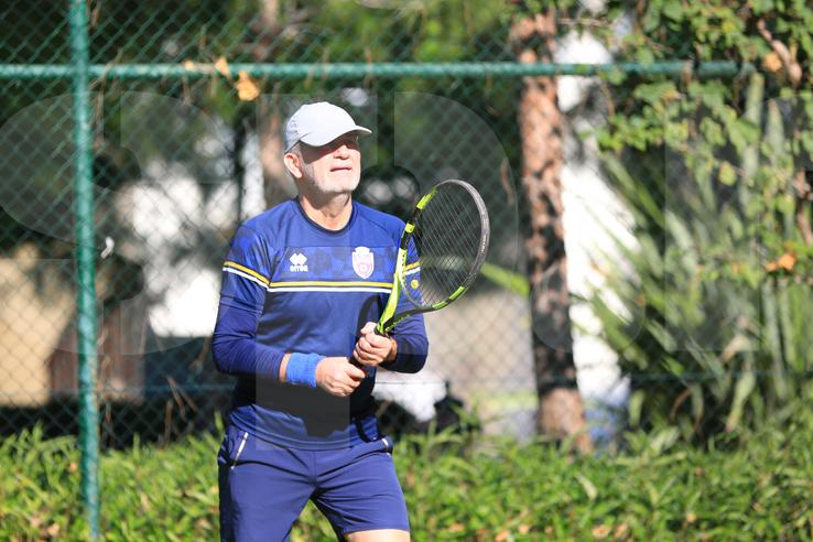Valeriu Iftime joacă tenis în Antalya FOTO: Ionuţ Iordache (GSP)